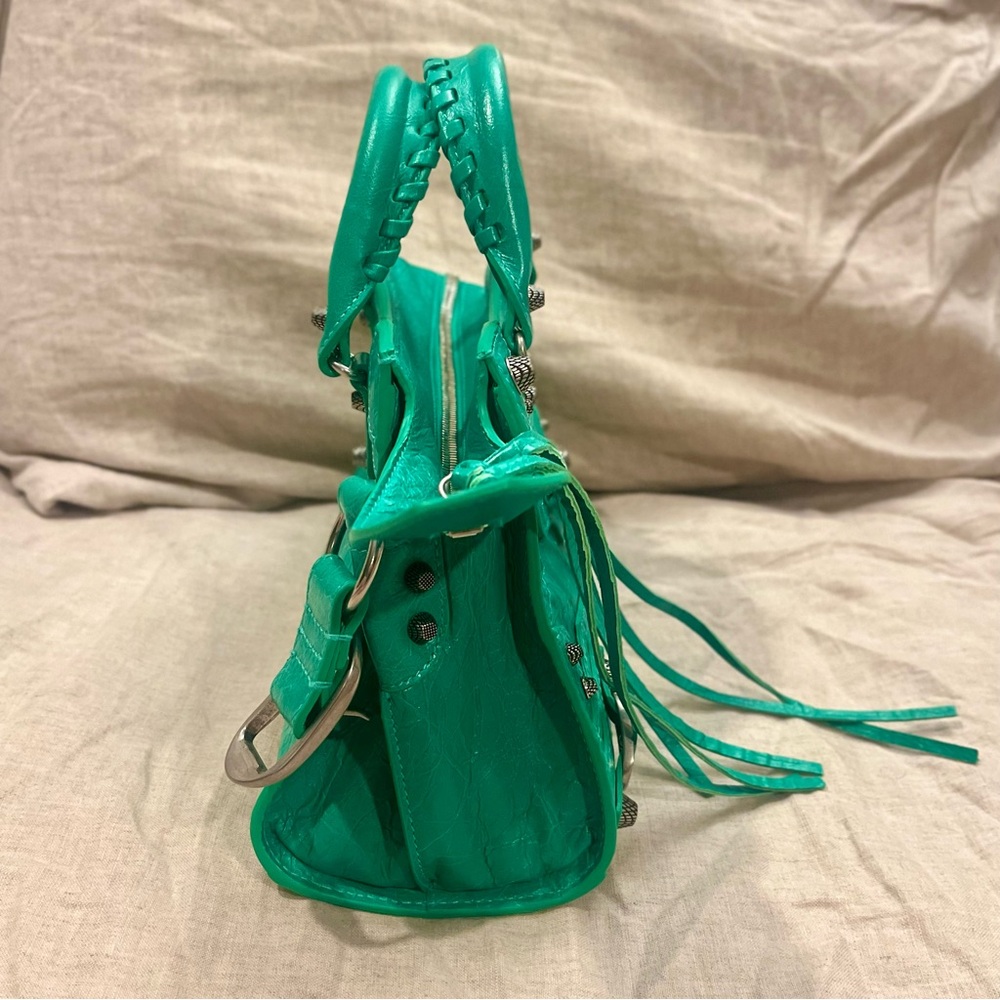 $2790 Balenciaga Arena Neo Cagole Lamb Leather Crossbody Bag, Vivid Green 700940 - Picture 6 of 16